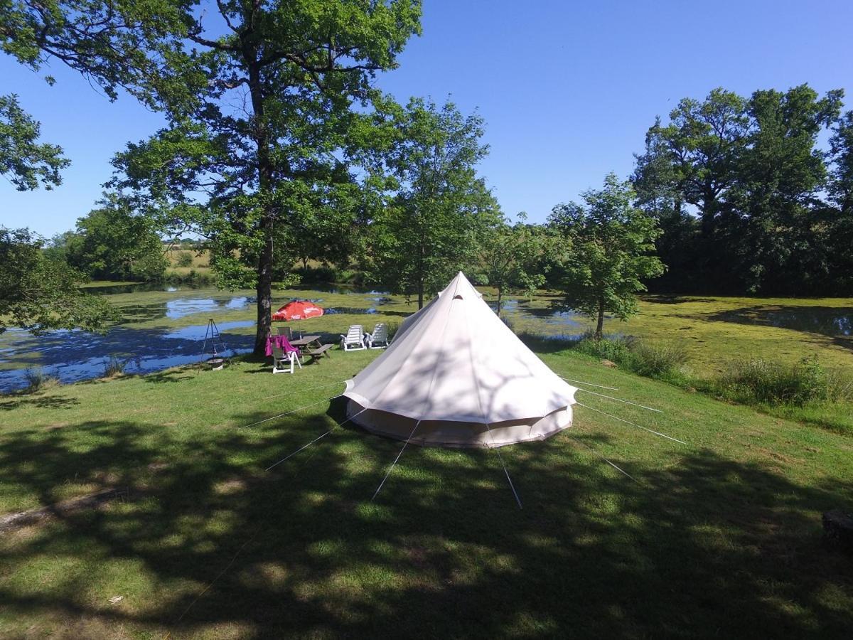 Camping Etang Du Camp Senergues Exterior foto