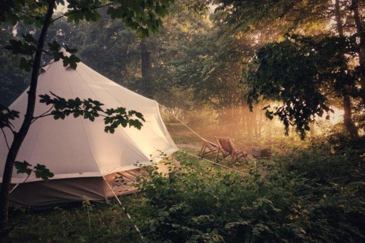Camping Etang Du Camp Senergues Exterior foto
